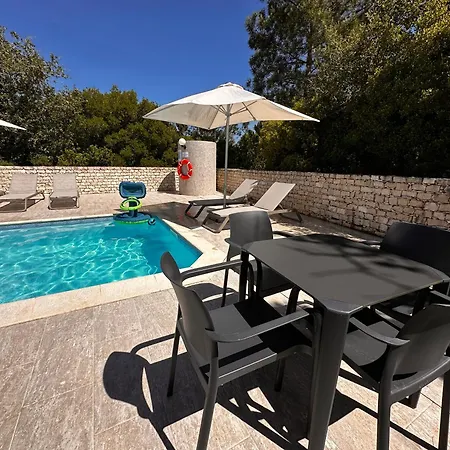 Quinta Boa Vida Vila